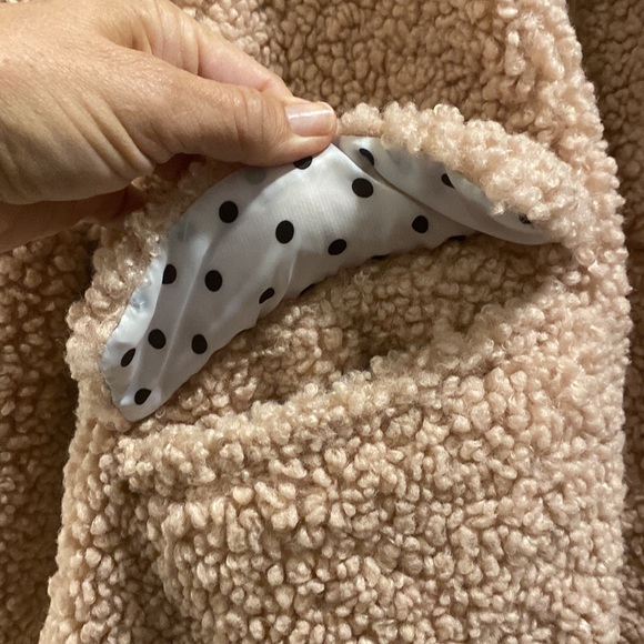 Women's Pink Teddy Coat - Picture 6 of 7